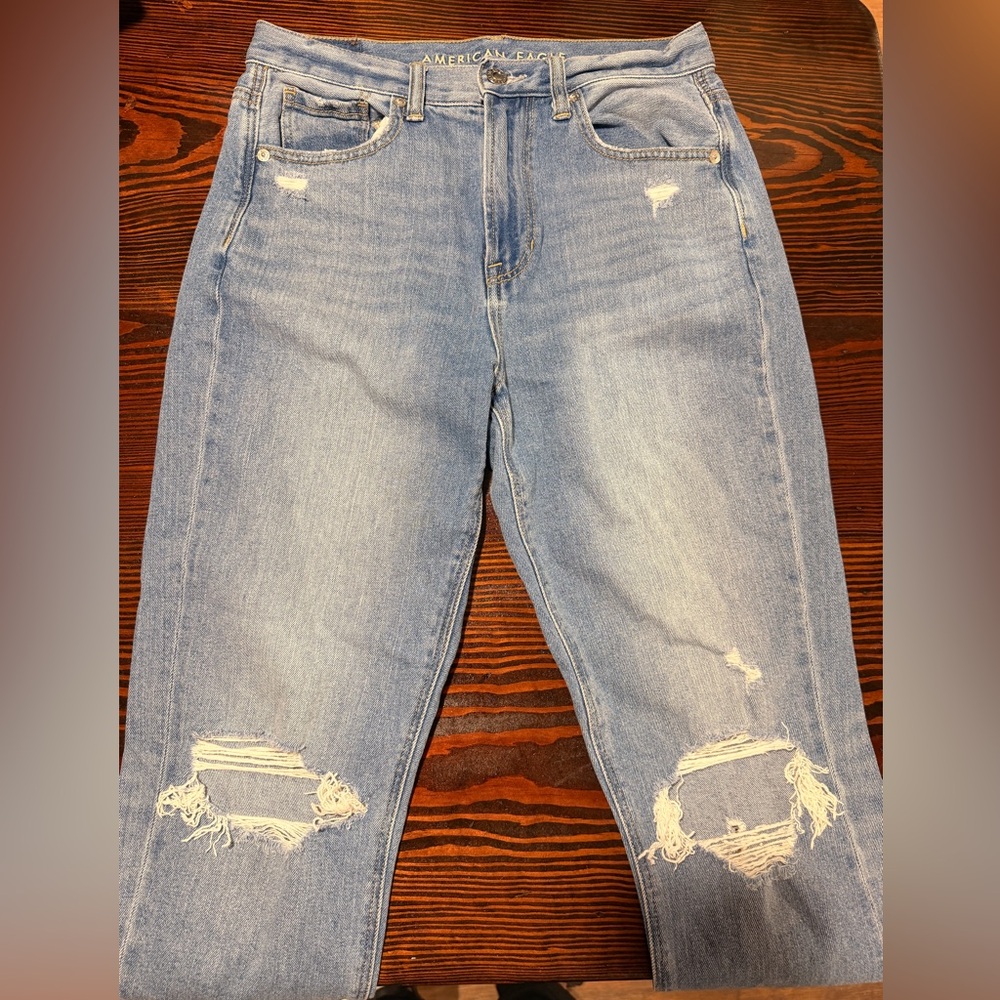 American Eagle Outfitters Light Blue Distressed Boyfriend Jeans